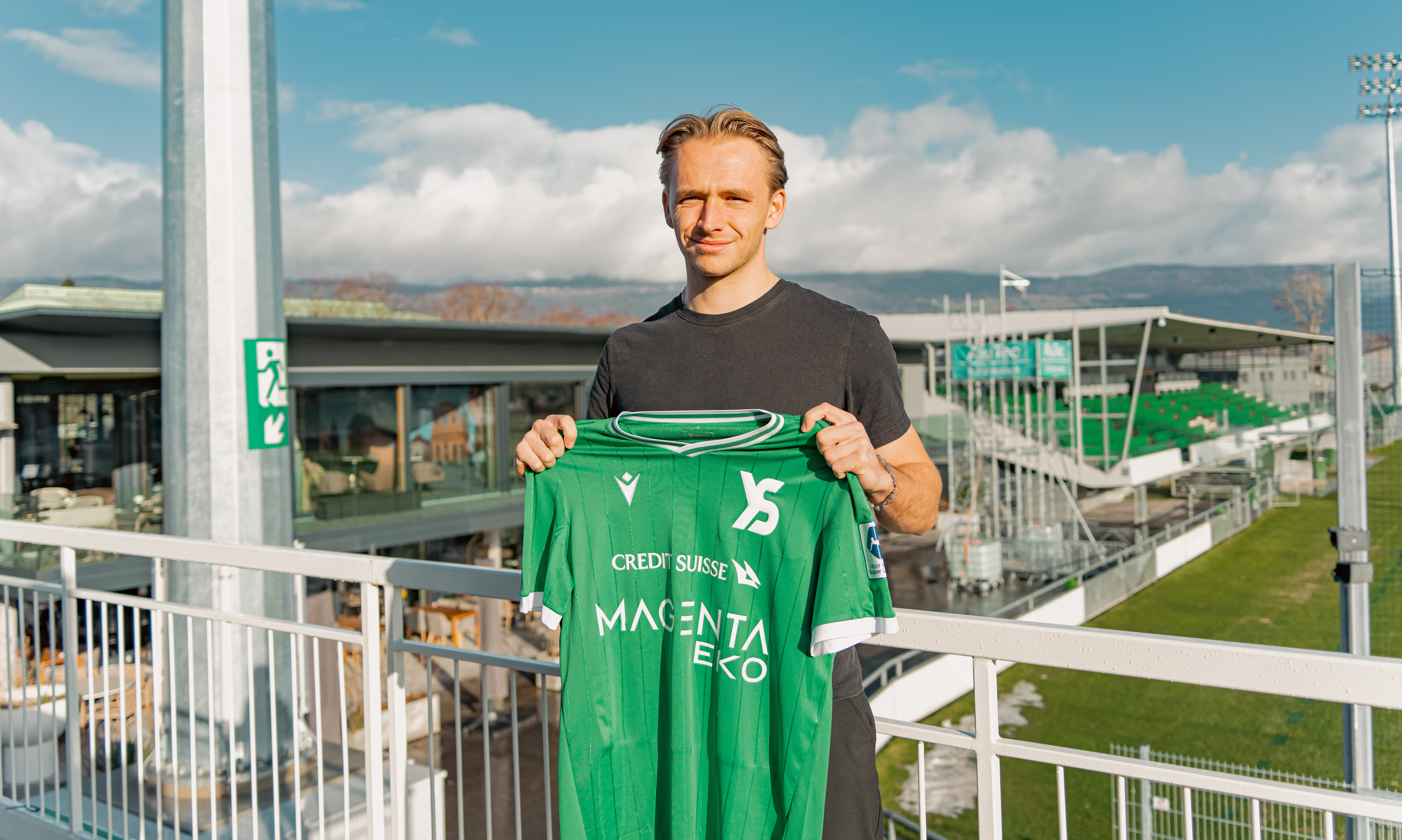 MATHIAS OLESEN ARRIVE DE BUNDESLIGA !