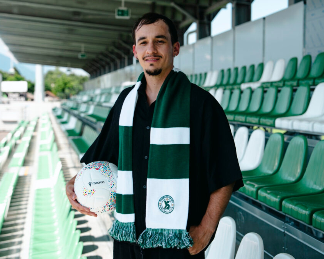 YS ENRÔLE l’ATTAQUANT ROBIN GOLLIARD !